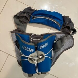 CamelBak Blue Hydration Belt.  Water bottle holders and zipper pockets.  EUC!